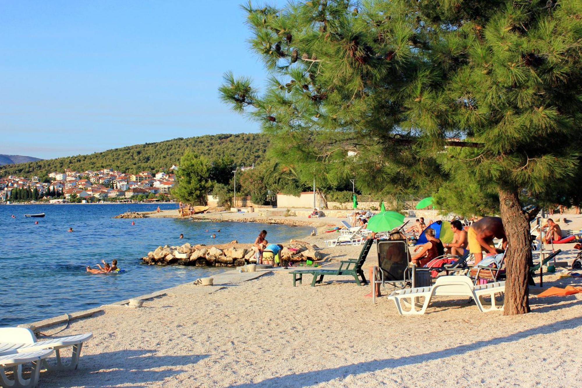 Apartments By The Sea Trogir - 11895 Εξωτερικό φωτογραφία