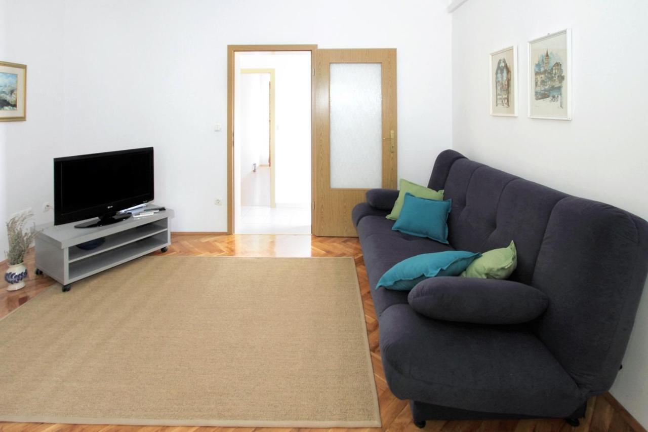 Apartments By The Sea Trogir - 11895 Εξωτερικό φωτογραφία